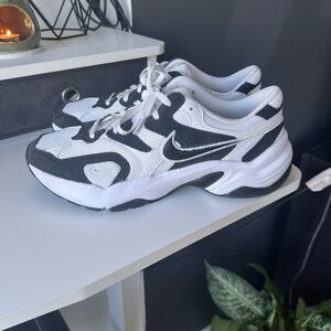 Nike AL8 Sneaker